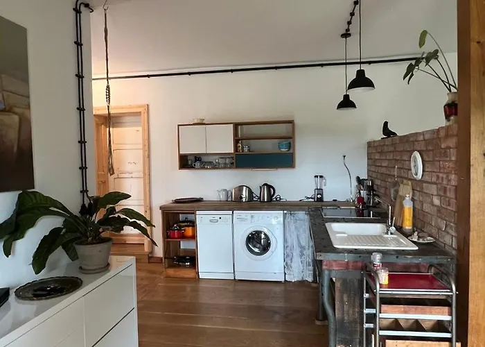 Apartment Zeppelin 2 *